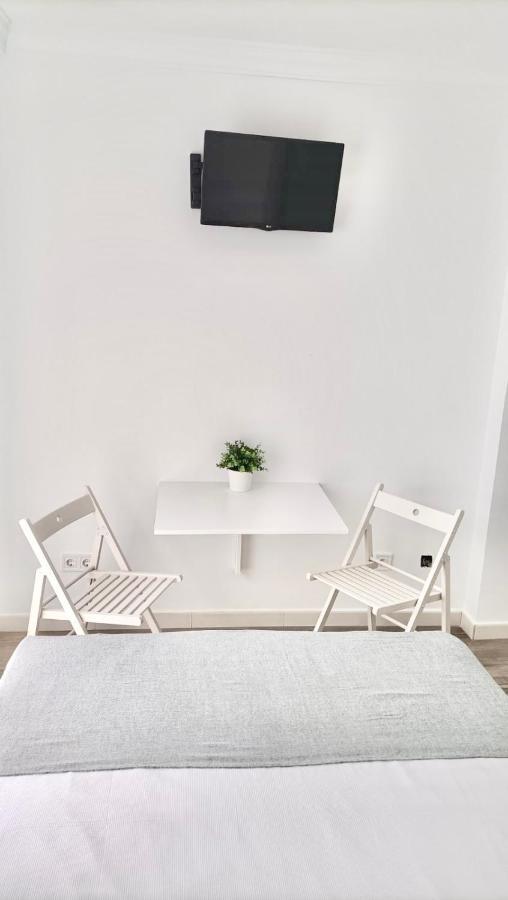 Alhattic Rooms Алаурін-де-ла-Торре Екстер'єр фото